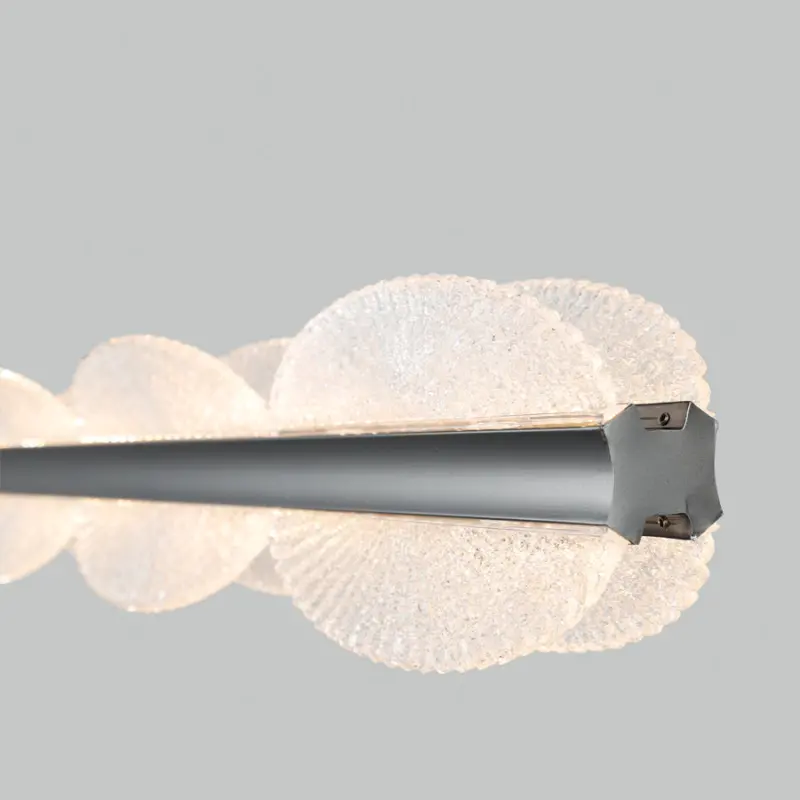 Previzualizare 4: Lustra LED suspendata cu Telecomanda ISOTTA 105W, lumina Rece/Calda/Neutra 3000K/4000K/6000K, Dimabila,Inaltime Reglabila, Negru si Argintiu, Metal si Cristal