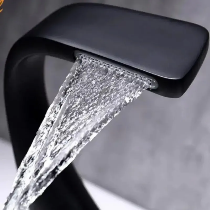 Previzualizare 2: Baterie Lavoar Monocomanda Alama Sanitara Negru Racorduri incluse OD/2055