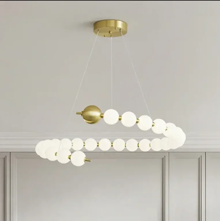 Previzualizare 3: Lustra Suspendata LED Acril Aurelia 41W cu Telecomanda, Dimabila, 3000K/4000K/6000K, Auriu, Metal si Acril