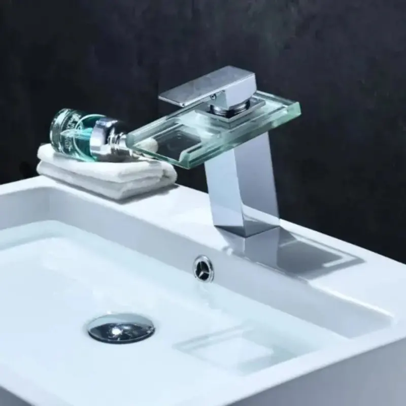 Previzualizare 2: Baterie Lavoar, Aliaj si Sticla, Crom, Lumina RGB, Schimbare de culoare in functie de temperatura apei, OD3008